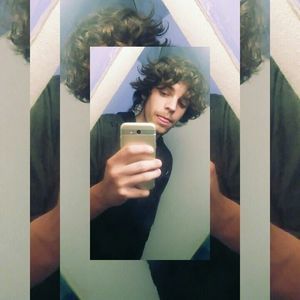 Meet your Posher, Devin